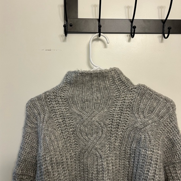 Aerie Light Gray Cropped Mock Neck Knit Sweater - Picture 10 of 11